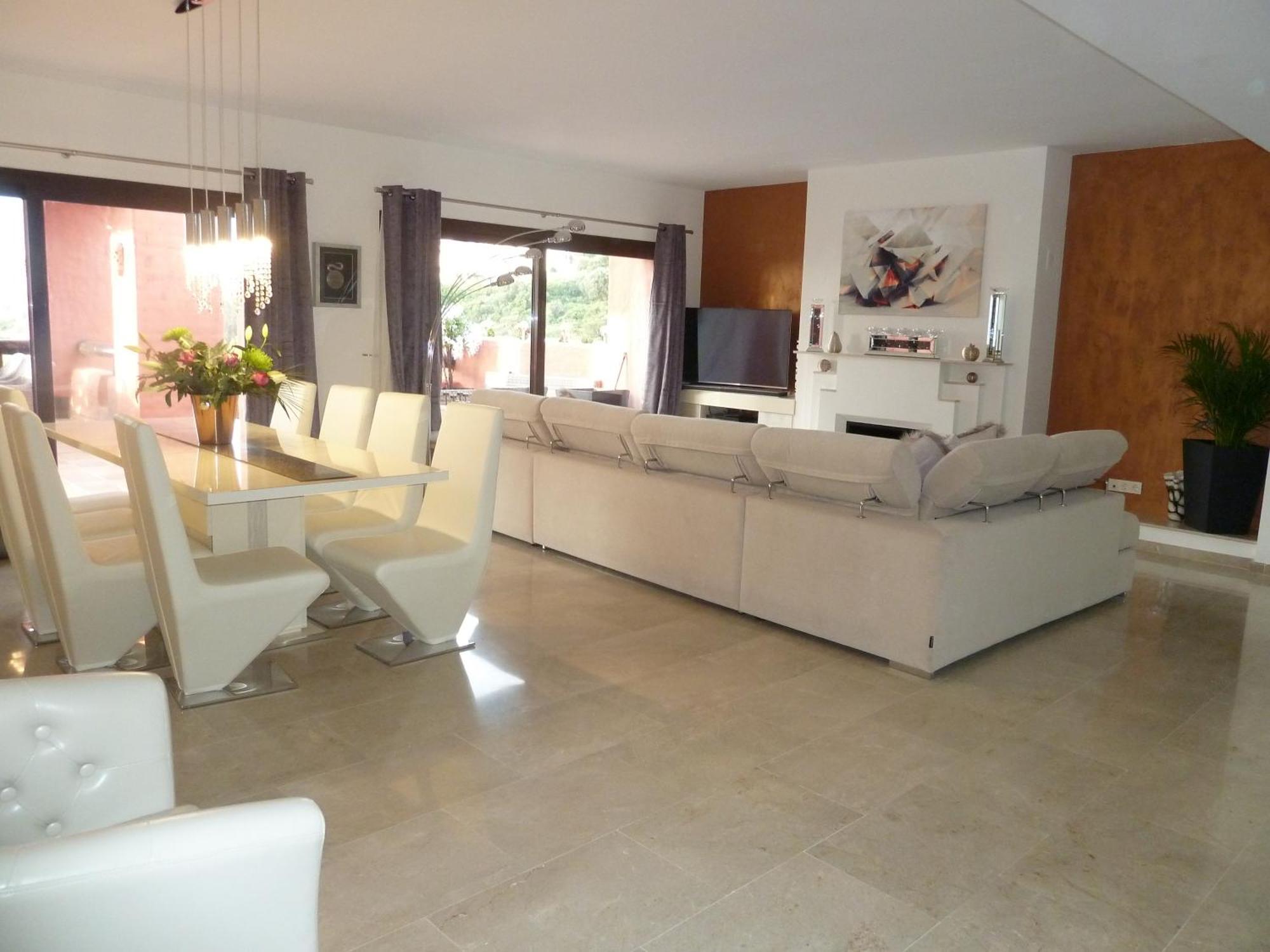 The Penthouse * Manilva